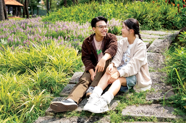 Nhiều người nói tình yêu tuổi học trò đẹp, sao người lớn lại cấm? - Ảnh 1.