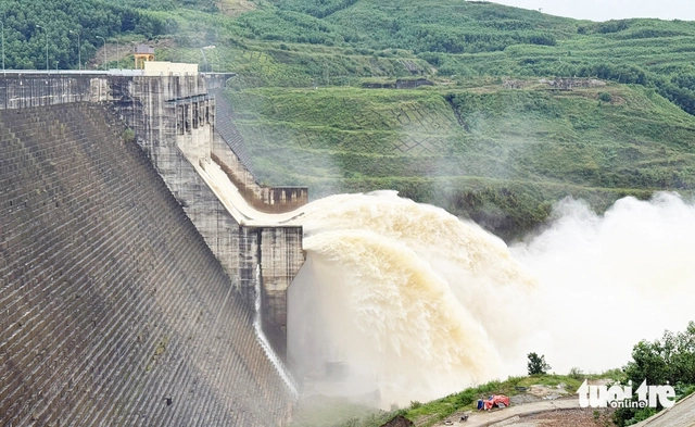 Unseasonal weather leaves Vietnam’s grid with power surplus, cuts across hydropower, wind, coal- Ảnh 1.