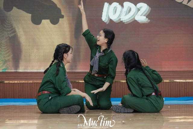 Teen Trường THPT Nguyễn Hữu Huân kể chuyện văn hóa, lịch sử tại văn nghệ tri ân - Ảnh 14.