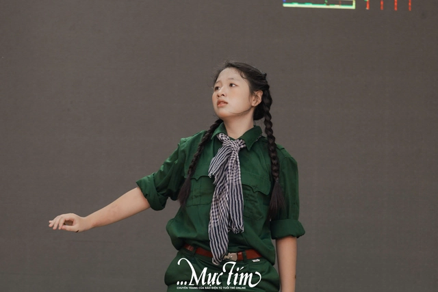 Teen Trường THPT Nguyễn Hữu Huân kể chuyện văn hóa, lịch sử tại văn nghệ tri ân - Ảnh 15.