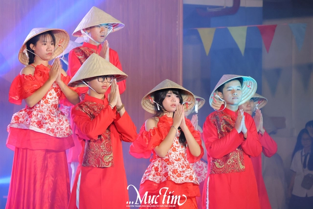 Concert chào mừng 20-11 mãn nhãn của học trò Trường THPT Tân Bình- Ảnh 24.