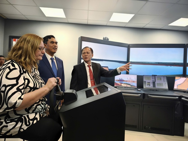 Netherlands backs new maritime training simulator center in Vietnam - Ảnh 2.