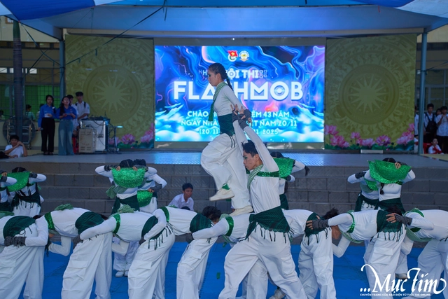 Teen THPT Hiệp Bình bùng nổ tại chung kết flashmob chào mừng 20-11- Ảnh 8.