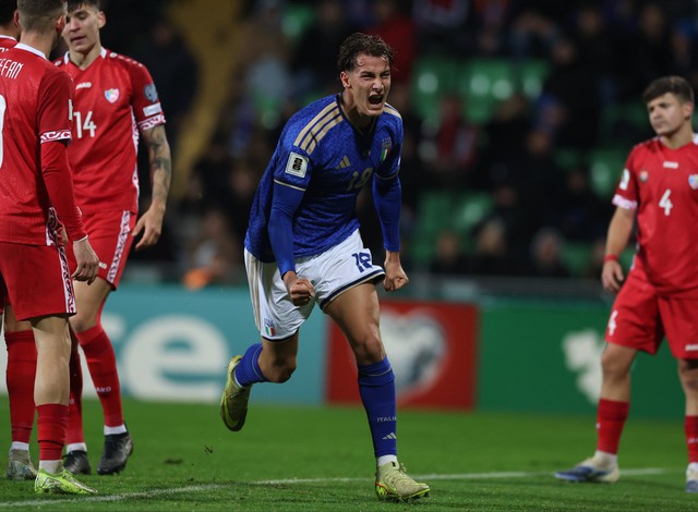 Tuyển Ý gần như hết cơ hội giành vé trực tiếp dự World Cup 2026 - Ảnh 1.