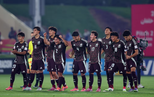 Argentina thua sốc, Brazil, Bồ Đào Nha đi tiếp tại U17 World Cup 2025- Ảnh 2. Argentina thua sốc, Brazil, Bồ Đào Nha đi tiếp tại U17 World Cup 2025- Ảnh 2.