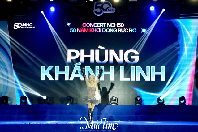 Phùng Khánh Linh, Lil Wuyn khuấy động concert kỷ niệm 50 năm thành lập Trường THPT Nguyễn Hữu Cầu- Ảnh 5. Phùng Khánh Linh, Lil Wuyn khuấy động concert kỷ niệm 50 năm thành lập Trường THPT Nguyễn Hữu Cầu- Ảnh 5.