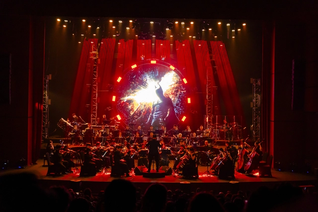 Hans Zimmer’s iconic film scores performed in Ho Chi Minh City concert - Ảnh 2. Hans Zimmer’s iconic film scores performed in Ho Chi Minh City concert - Ảnh 2.