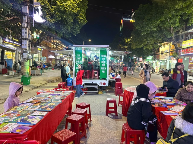 Báo Khăn Quàng Đỏ - Mực Tím đã đến teen Cao Bằng - Ảnh 1. Báo Khăn Quàng Đỏ - Mực Tím đã đến teen Cao Bằng - Ảnh 1.