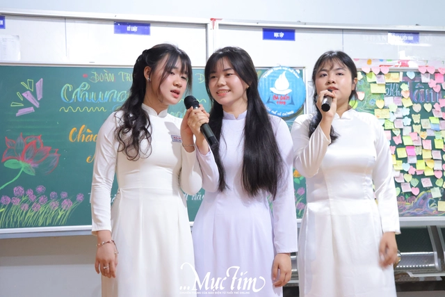Bí quyết có bài thi văn nghệ thành công của học trò Trường THPT Bà Điểm- Ảnh 24. Bí quyết có bài thi văn nghệ thành công của học trò Trường THPT Bà Điểm- Ảnh 24.