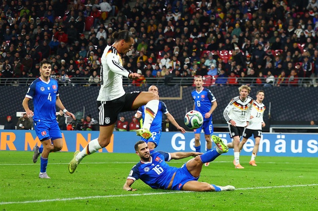 Tuyển Đức thắng đậm Slovakia, giành vé dự World Cup 2026 - Ảnh 2. Tuyển Đức thắng đậm Slovakia, giành vé dự World Cup 2026 - Ảnh 2.