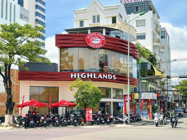 Highlands Coffee posts highest profit in 2 years, eyes IPO in Vietnam - Ảnh 1.