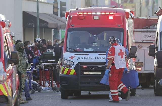 Blaze at Mexico store kills 23, including children- Ảnh 2.