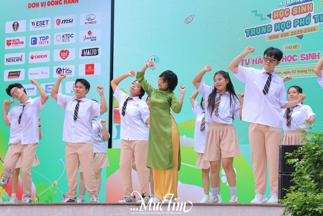 Trường THPT Đào Sơn Tây đoạt giải nhất cuộc thi 'Vũ điệu thanh xuân'- Ảnh 8.