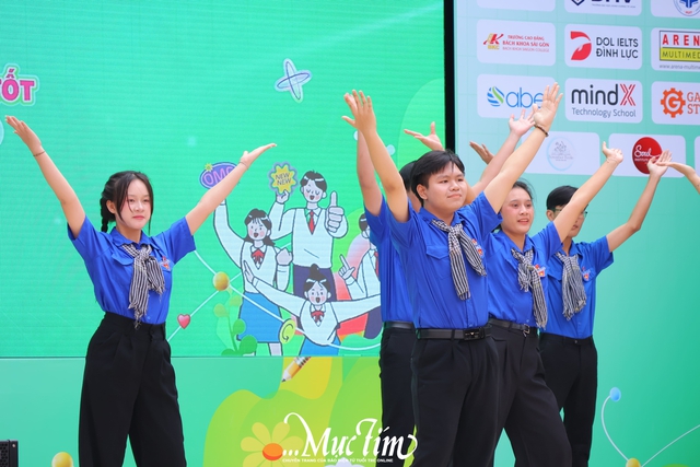 Trường THPT Đào Sơn Tây đoạt giải nhất cuộc thi 'Vũ điệu thanh xuân'- Ảnh 10.
