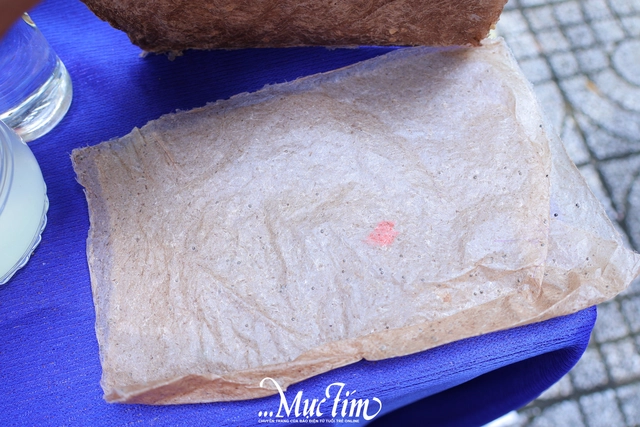 Độc đáo giấy từ thân cây chuối tại Ngày hội Học sinh Trung học phổ thông - Ảnh 5.