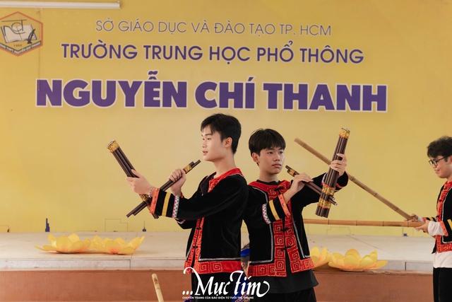 Teen Trường THPT Nguyễn Chí Thanh gửi gắm lời tri ân thầy cô bằng âm nhạc- Ảnh 17.