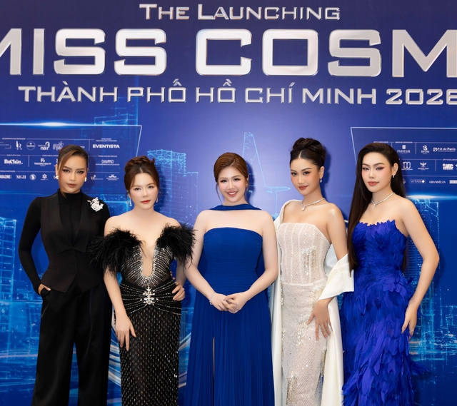 Hoa hậu Phương Linh vừa đăng quang đã ngồi ngay ‘ghế nóng’ - Ảnh 4.