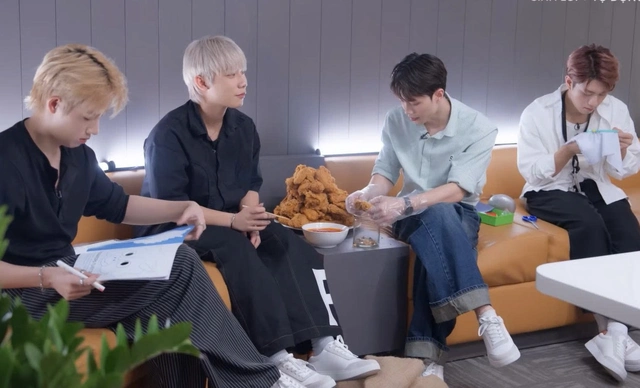 Tân binh toàn năng rủ nhau đi xin việc, vào bếp nấu ăn trong tập 5- Ảnh 4.