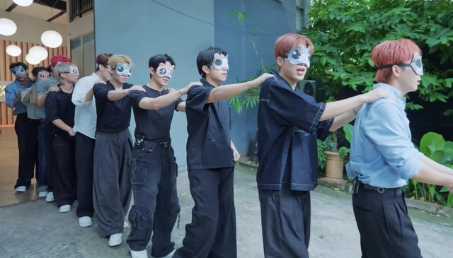 Tân binh toàn năng rủ nhau đi xin việc, vào bếp nấu ăn trong tập 5- Ảnh 1.