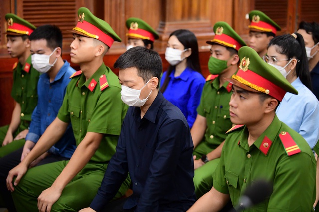 Vietnam jails Miss Grand International Thuy Tien in Kera gummy fraud case- Ảnh 2. Vietnam jails Miss Grand International Thuy Tien in Kera gummy fraud case- Ảnh 2.