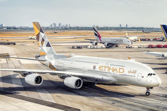 Vietnam Airlines, Etihad Airways launch codeshare to expand Middle East connections- Ảnh 1. Vietnam Airlines, Etihad Airways launch codeshare to expand Middle East connections- Ảnh 1.