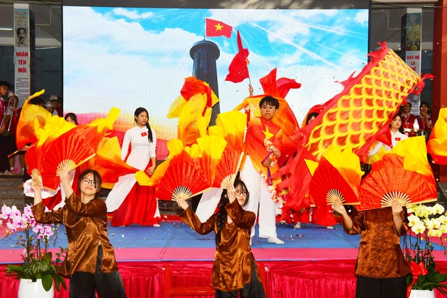 Trường THCS Hoàng Văn Thụ viết tiếp hành trình 50 năm tự hào- Ảnh 2. Trường THCS Hoàng Văn Thụ viết tiếp hành trình 50 năm tự hào- Ảnh 2.