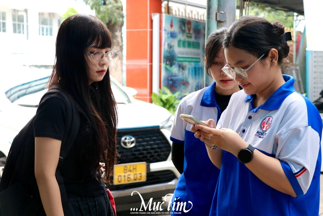 Người dân TP.HCM khẩn trương hỗ trợ nhu yếu phẩm cho miền Trung - Ảnh 6.