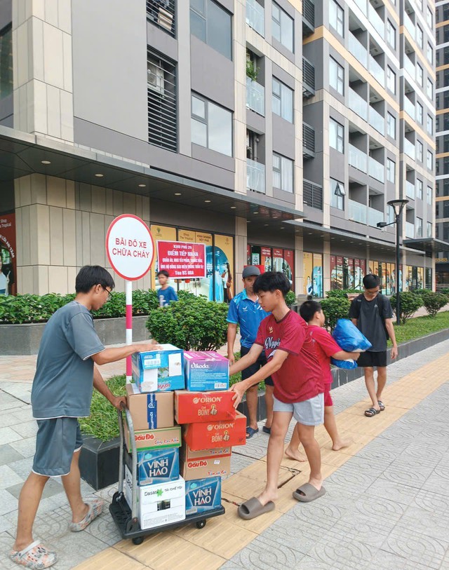 Thiếu nhi các xã, phường gửi yêu thương đến miền Trung - Ảnh 3.