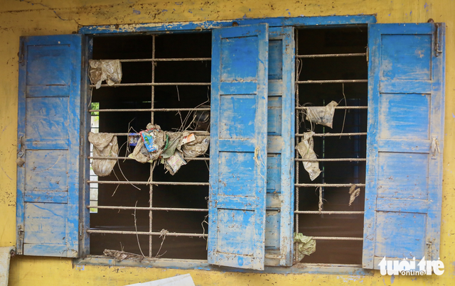 Floodwaters recede, revealing devastation in Vietnam’s Dak Lak - Ảnh 10.