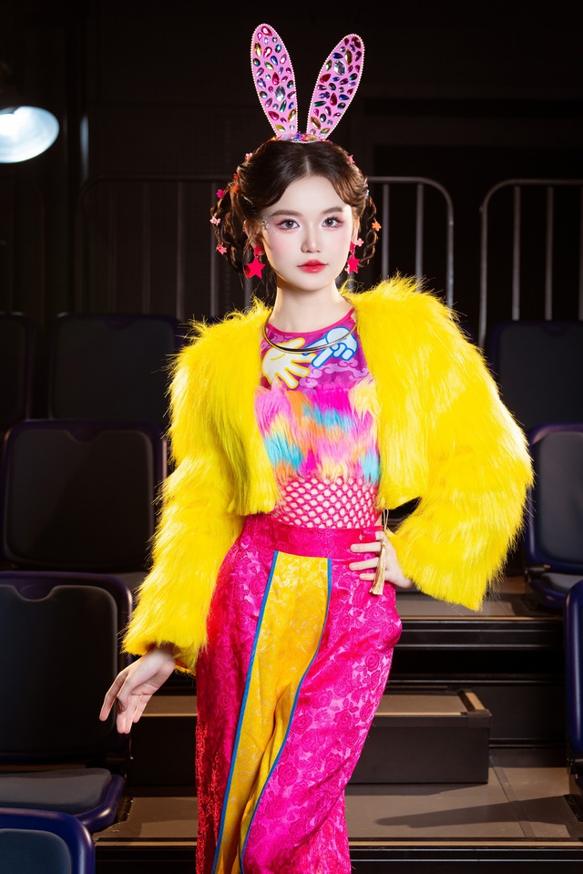 Tuấn Cry rủ ca sĩ gen Z Kim Cương chơi oẳn tù tì- Ảnh 5.