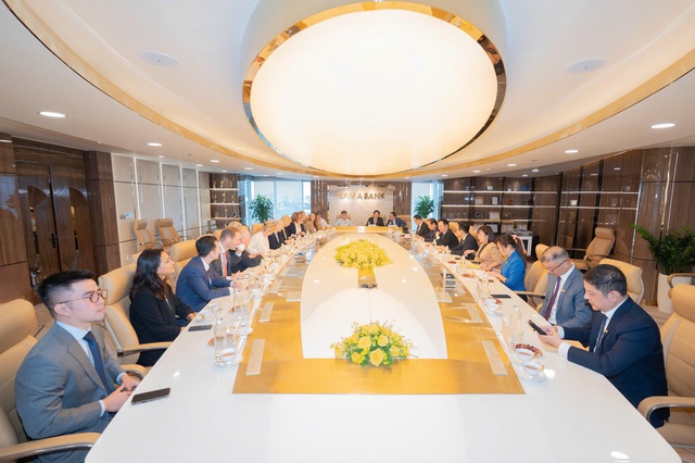 Nam A Bank, GCPF sign MoU: Joint exploration of climate-adaptation financing framework in 2026 - Ảnh 3.