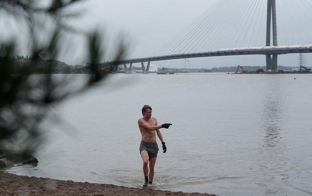 Finland clings to happiness crown as economic gloom deepens- Ảnh 6.