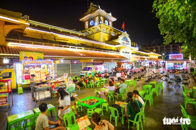 Ho Chi Minh City ward to launch new night street next week  - Ảnh 1.