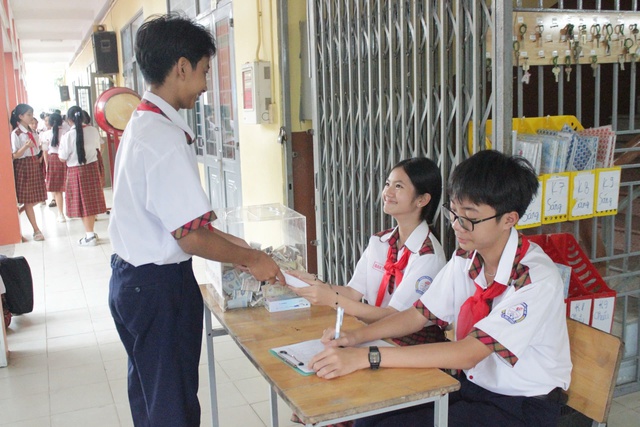 Học trò Trường THCS Tân Quý Tây cùng đóng góp Nụ cười hồng- Ảnh 4. Học trò Trường THCS Tân Quý Tây cùng đóng góp Nụ cười hồng- Ảnh 4.