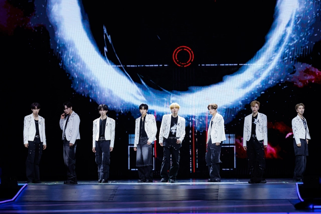 MAMA ngày 1: IVE càn quét giải thưởng, Rosé (BLACKPINK) ôm cúp Daesang- Ảnh 2.