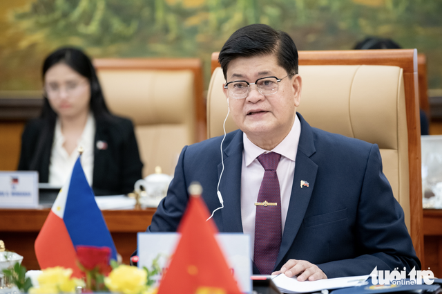 Vietnam, Philippines boost defense ties
- Ảnh 2.