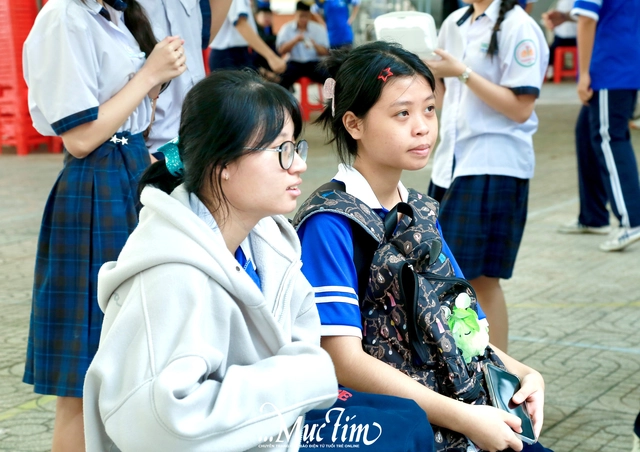 Rộn ràng giờ ra chơi đầy âm nhạc của teen Trường THPT Thanh Đa - Ảnh 3. Rộn ràng giờ ra chơi đầy âm nhạc của teen Trường THPT Thanh Đa - Ảnh 3.