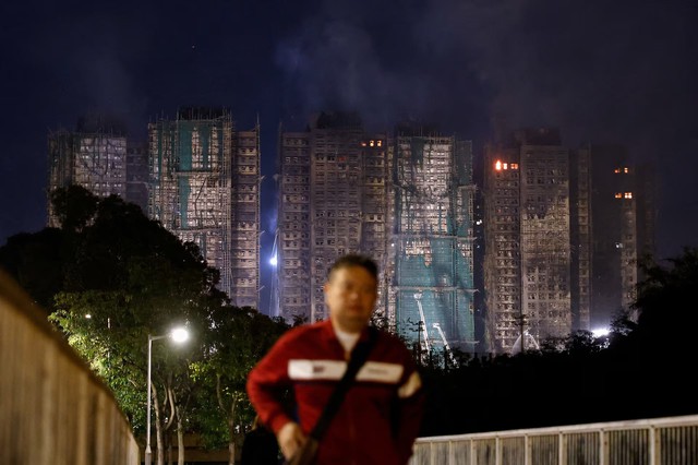 Hong Kong nears end of search and rescue mission as tower fire toll rises to 94- Ảnh 4.