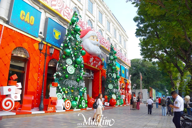 Thời tiết se lạnh, bạn trẻ TP.HCM, Đồng Nai xuống đường tận hưởng không khí- Ảnh 7. Thời tiết se lạnh, bạn trẻ TP.HCM, Đồng Nai xuống đường tận hưởng không khí- Ảnh 7.