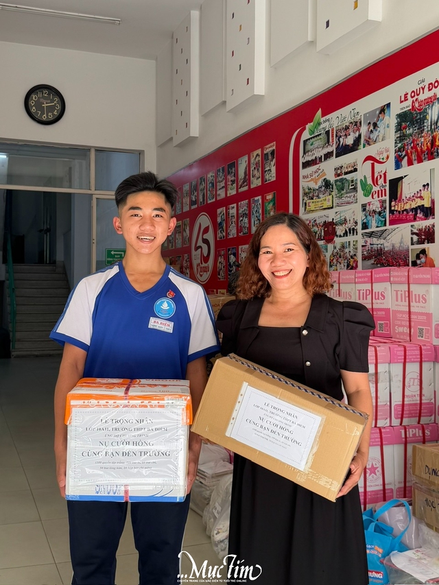 Nam sinh Trường THPT Bà Điểm vượt 18km để quyên góp dụng cụ học tập cho học trò vùng lũ ở miền Trung - Ảnh 1.
