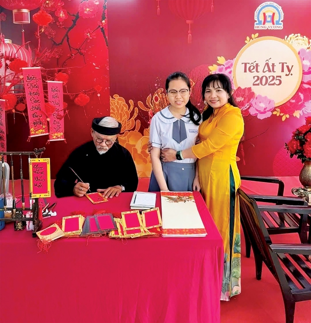 Khó đi, cô dẫn con đi - Ảnh 2.