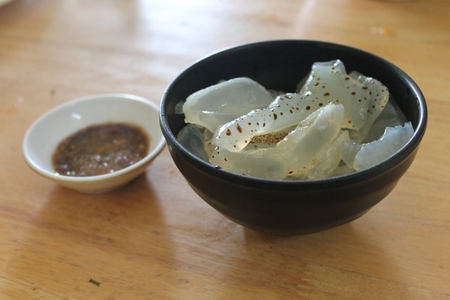 Ho Chi Minh City eatery evokes hometown memories with bowls of 'bun ca Nha Trang' - Ảnh 2. Ho Chi Minh City eatery evokes hometown memories with bowls of 'bun ca Nha Trang' - Ảnh 2.