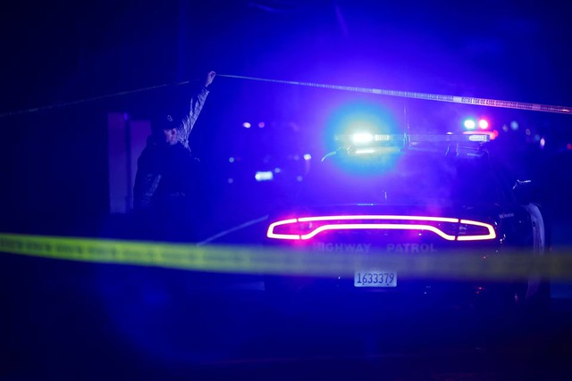 Four dead after 14 people shot at family gathering in Stockton, California - Ảnh 2. Four dead after 14 people shot at family gathering in Stockton, California - Ảnh 2.