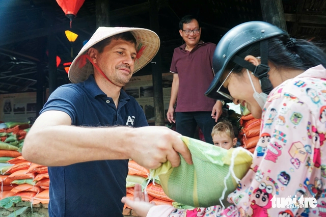 Breakfast @ Tuoi Tre News — November 30- Ảnh 1. Breakfast @ Tuoi Tre News — November 30- Ảnh 1.