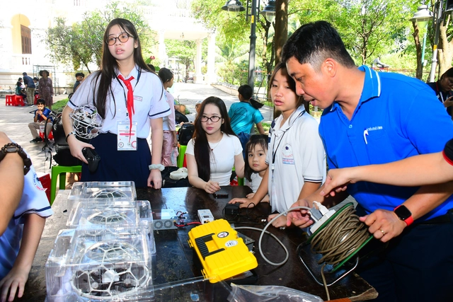 Liên hoan Câu lạc bộ Khoa học kỹ thuật thiếu nhi mở rộng năm 2025 - Ảnh 1.