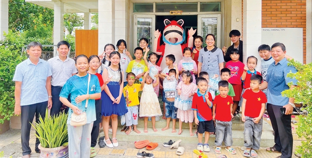 Tổ ong nhỏ nuôi dưỡng ước mơ lớn - Ảnh 3.