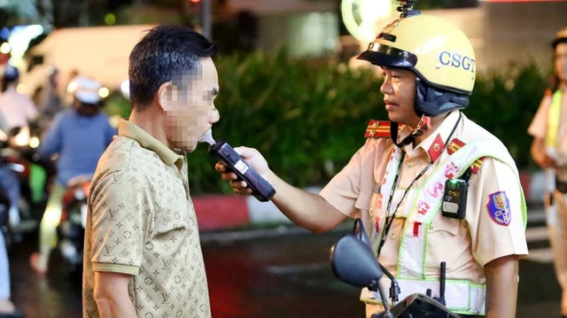 Is after-work drinking culture dying in Vietnam?- Ảnh 2. Is after-work drinking culture dying in Vietnam?- Ảnh 2.