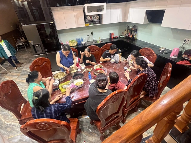 Bão Kalmaegi đổ bộ đất liền Gia Lai -  Đắk Lắk, hàng trăm cuộc gọi cầu cứu - Ảnh 1.