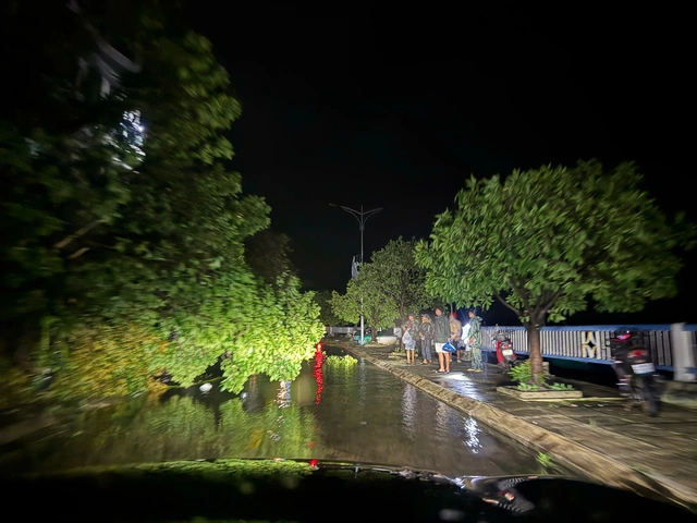 22h15, tâm bão Kalmaegi đang ở Tây Nguyên, cường độ bão mạnh cấp 9 - Ảnh 3.