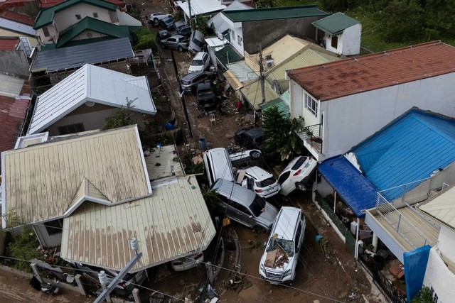 Typhoon Kalmaegi hits Vietnam after killing 114 in Philippines- Ảnh 8. Typhoon Kalmaegi hits Vietnam after killing 114 in Philippines- Ảnh 8.